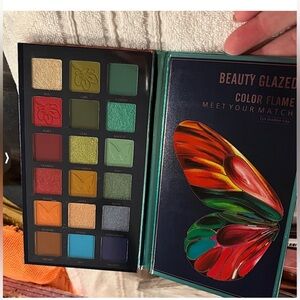 Eyeshadow palette